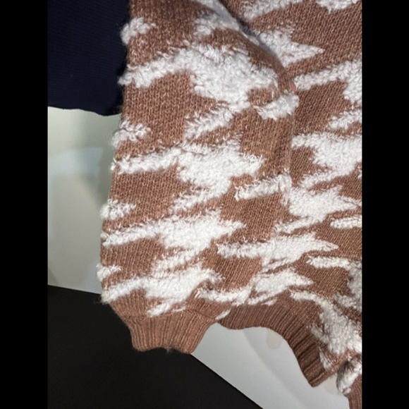 Line & Dot x Revolve Houndstooth Plush Sweater Cream/Toffee Brown Size S - NWT - Picture 7 of 16